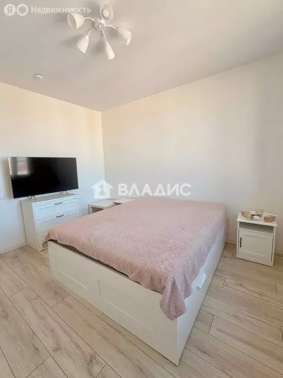 3-комнатная квартира: Москва, Феодосийская улица, 5 (72 м) - Фото 1