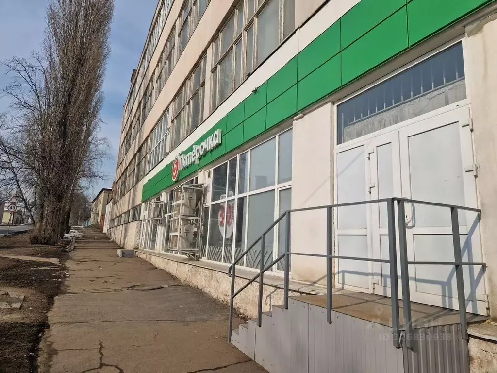 Торговая площадь в Курская область, Курск Курского завода тракторных ... - Фото 1