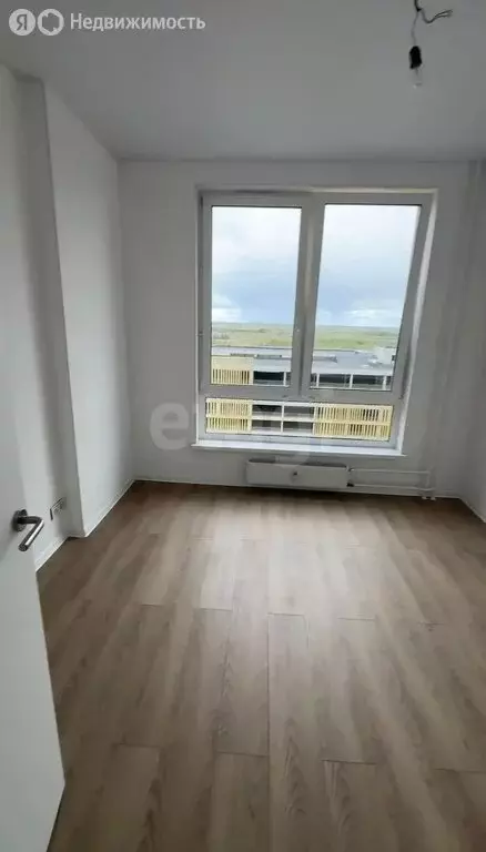 3-комнатная квартира: Тюмень, улица Юрия Рогачева, 9к1 (64 м) - Фото 2