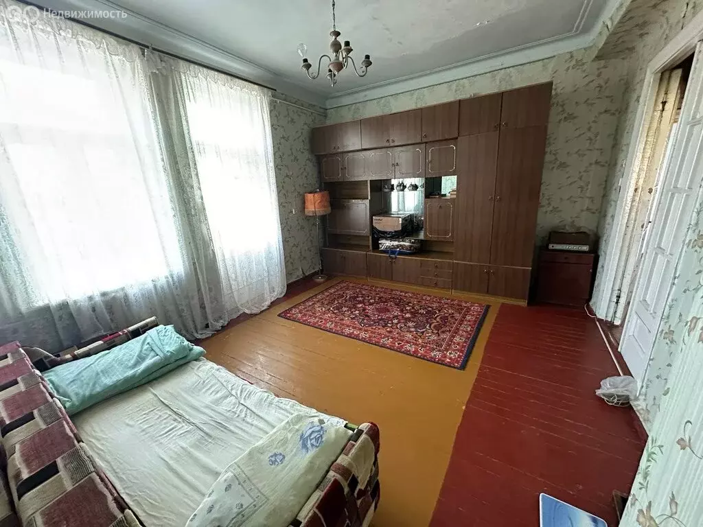 3-комнатная квартира: Волгоград, проспект Металлургов, 1 (69.8 м) - Фото 1
