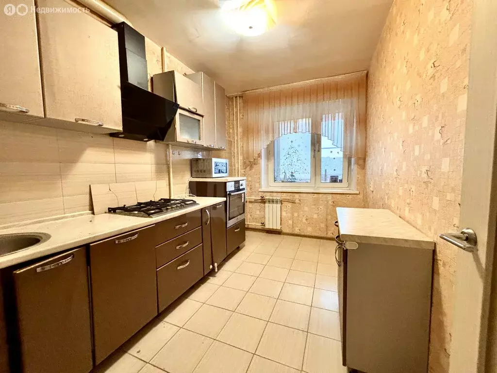 3-комнатная квартира: Обнинск, улица Энгельса, 3 (64 м) - Фото 1