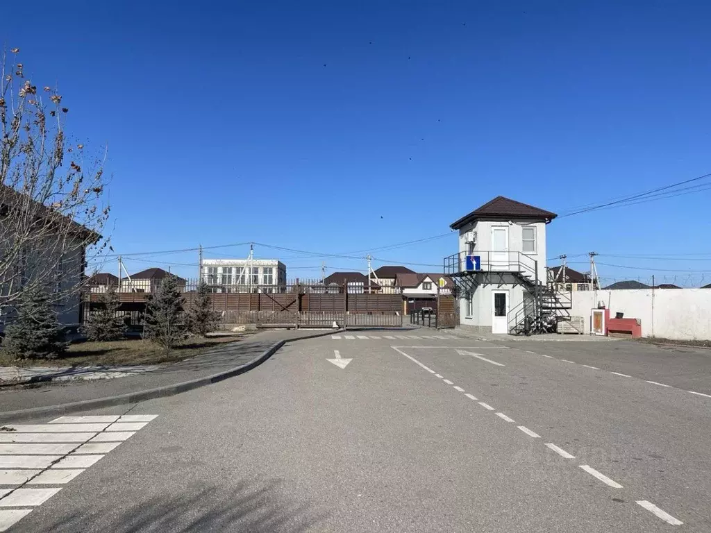 Помещение свободного назначения в Астраханская область, Наримановский ... - Фото 1