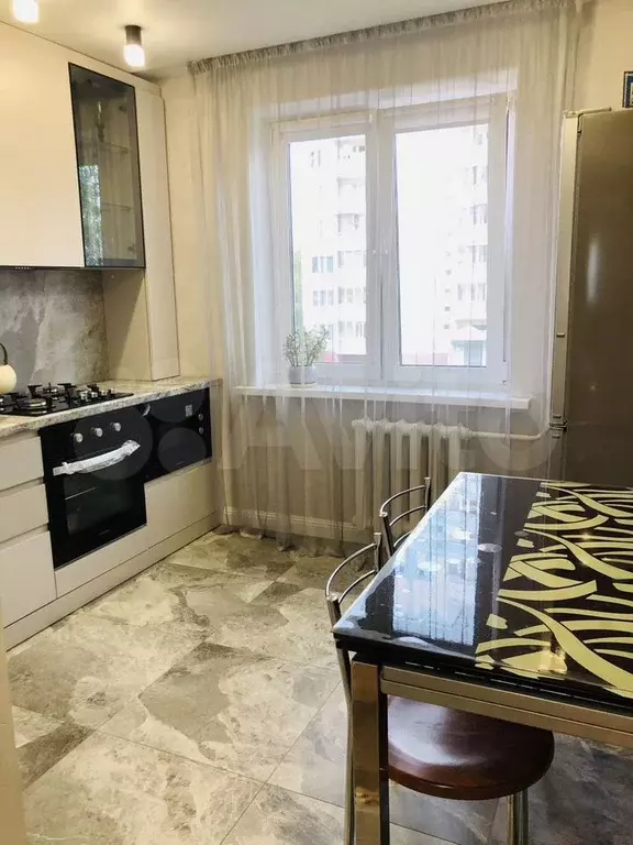 1-к. квартира, 38 м, 3/9 эт. - Фото 1
