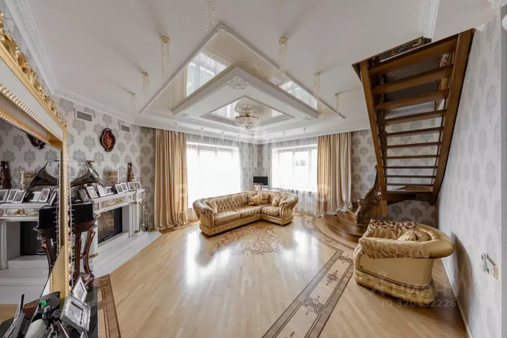 4-к кв. Брянская область, Брянск ул. Дуки, 64к2 (200.1 м) - Фото 0