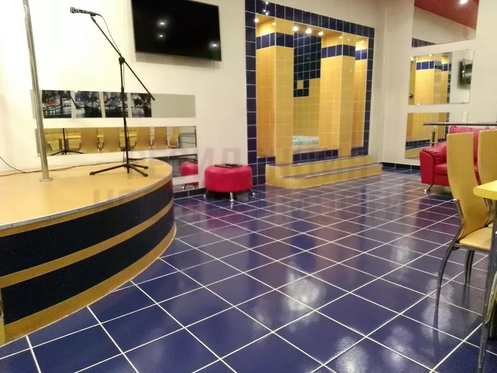 Помещение свободного назначения (389.8 м) - Фото 1