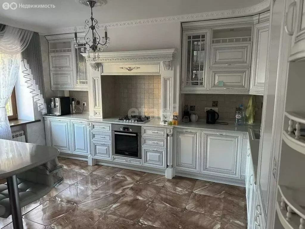 4-комнатная квартира: Саранск, Большевистская улица, 111Б (138 м) - Фото 1