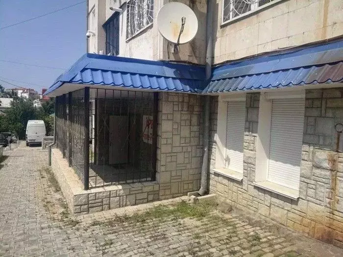 Офис в Севастополь ул. Ломоносова, 17 (150 м) - Фото 1