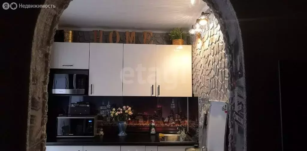 3-комнатная квартира: Улан-Удэ, Солнечная улица, 10 (55.3 м) - Фото 0