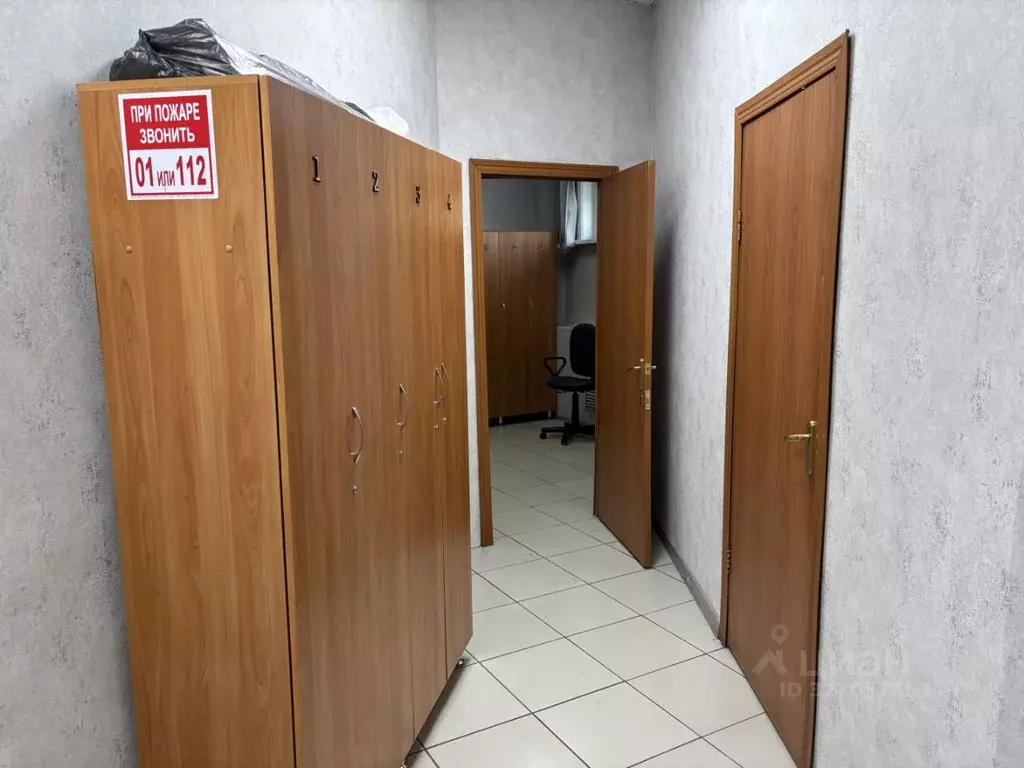 Помещение свободного назначения в Иркутская область, Иркутск ул. Розы ... - Фото 1