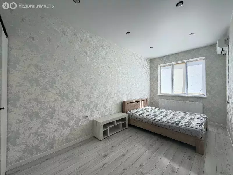 1-комнатная квартира: Нальчик, район Горная, Солнечная улица, 10к8 (32 ... - Фото 2