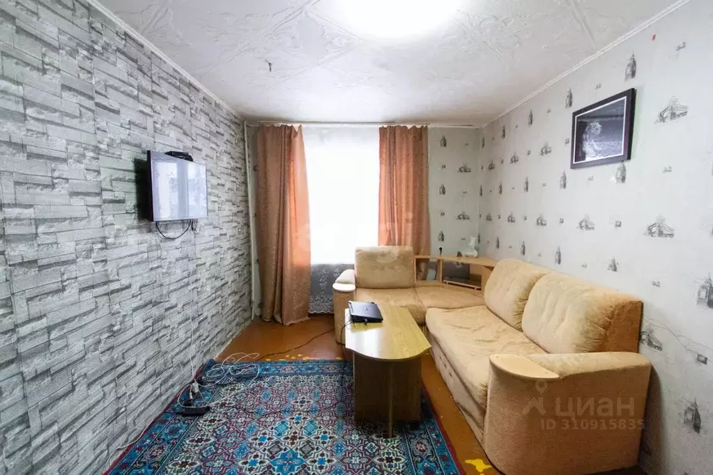 2-к кв. Ханты-Мансийский АО, Нягань Речная ул., 179 (51.5 м) - Фото 0