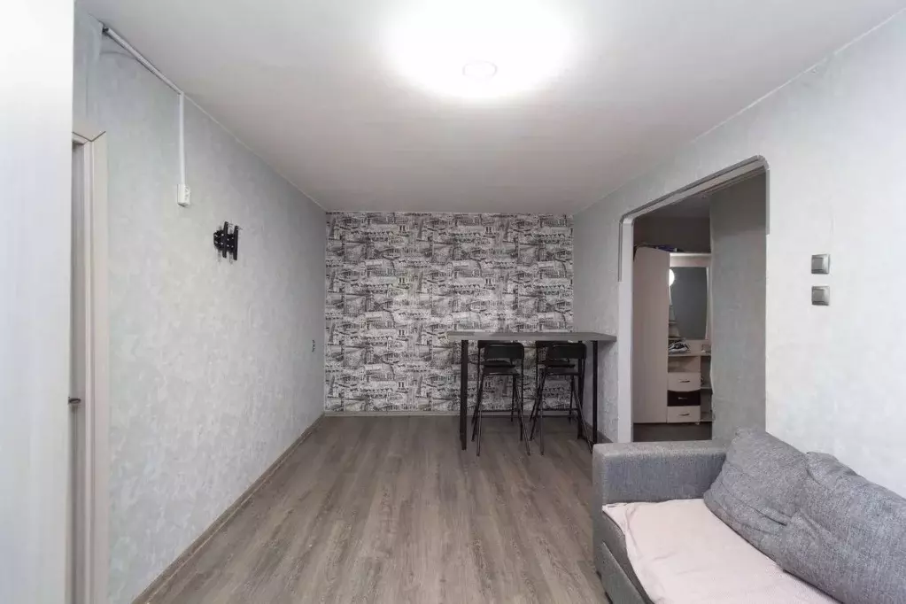 2-к кв. Тюменская область, Тюмень Рижская ул., 80 (45.1 м) - Фото 1
