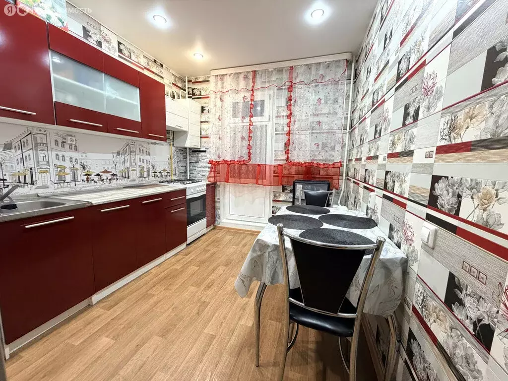 1-комнатная квартира: село Осиново, улица Гайсина, 7 (39 м) - Фото 1