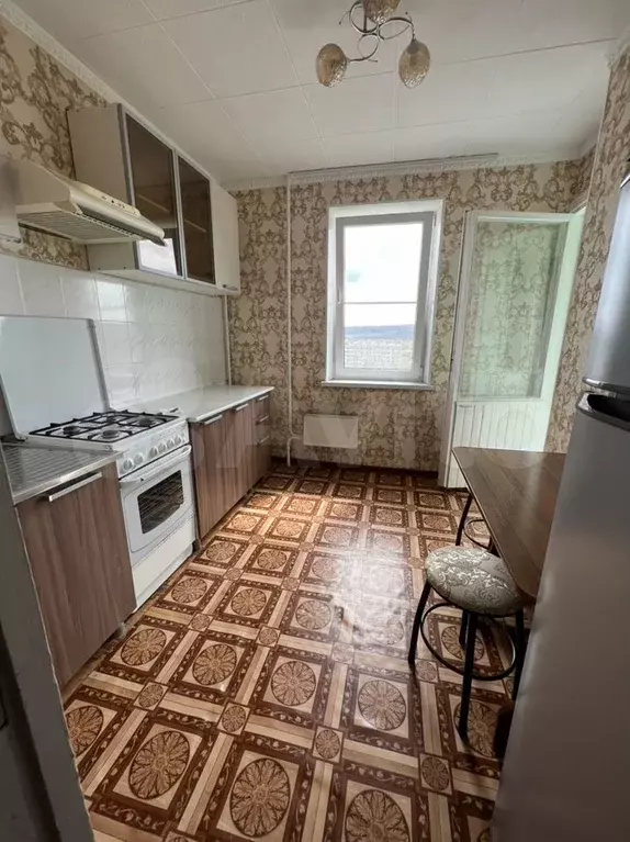 2-к. квартира, 60 м, 8/8 эт. - Фото 0