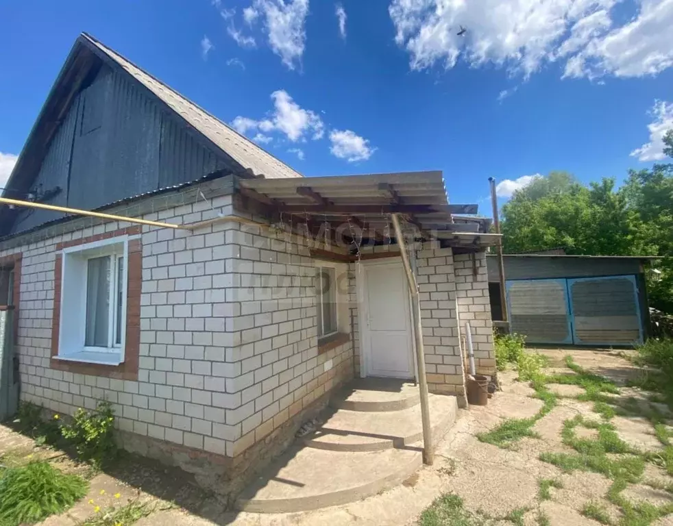 Дом в Оренбургская область, с. Ташла ул. Советская, 133 (50 м) - Фото 1
