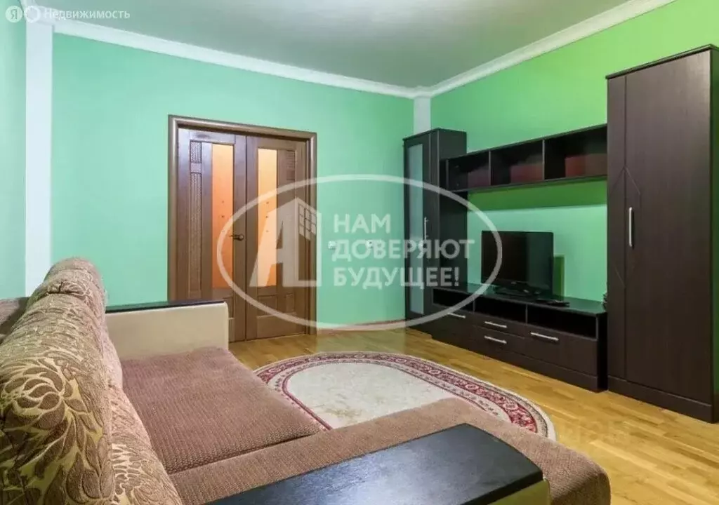 3-комнатная квартира: Чусовой, Коммунистическая улица, 12 (65.7 м) - Фото 1