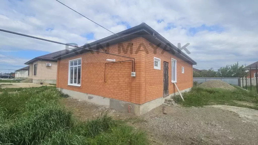 Дом в Адыгея, Майкоп городской округ, пос. Северный ул. Гармаша, 14 ... - Фото 1