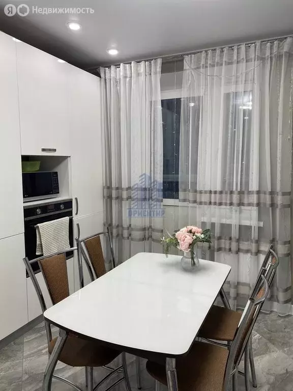 2-комнатная квартира: Чебоксары, Радужная улица, 4 (65 м) - Фото 2