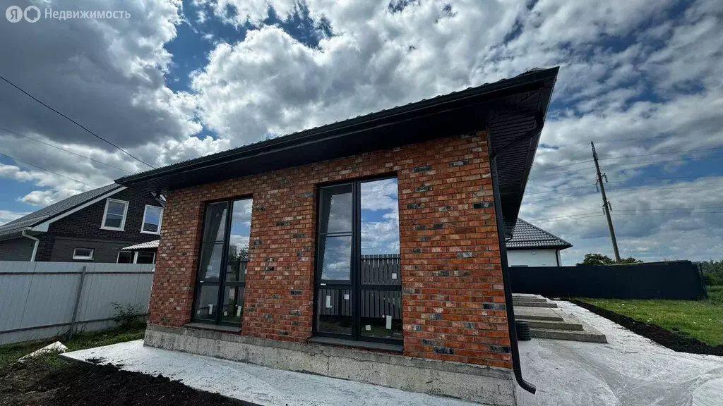 Дом в аул Старобжегокай, улица Нахимова, 1/1 (90 м) - Фото 0