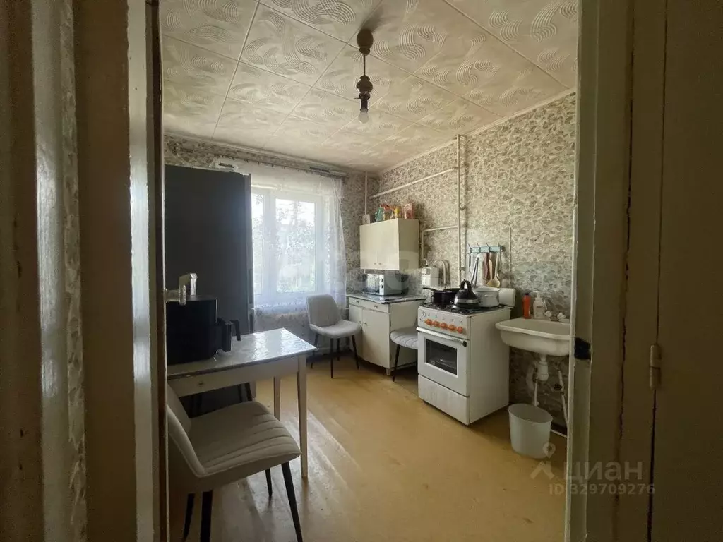 1-к кв. Псковская область, Остров Строитель мкр, 9 (32.4 м) - Фото 2