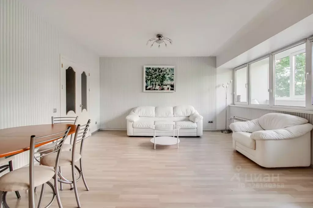 3-к кв. Москва просп. Вернадского, 50А (71.0 м) - Фото 1