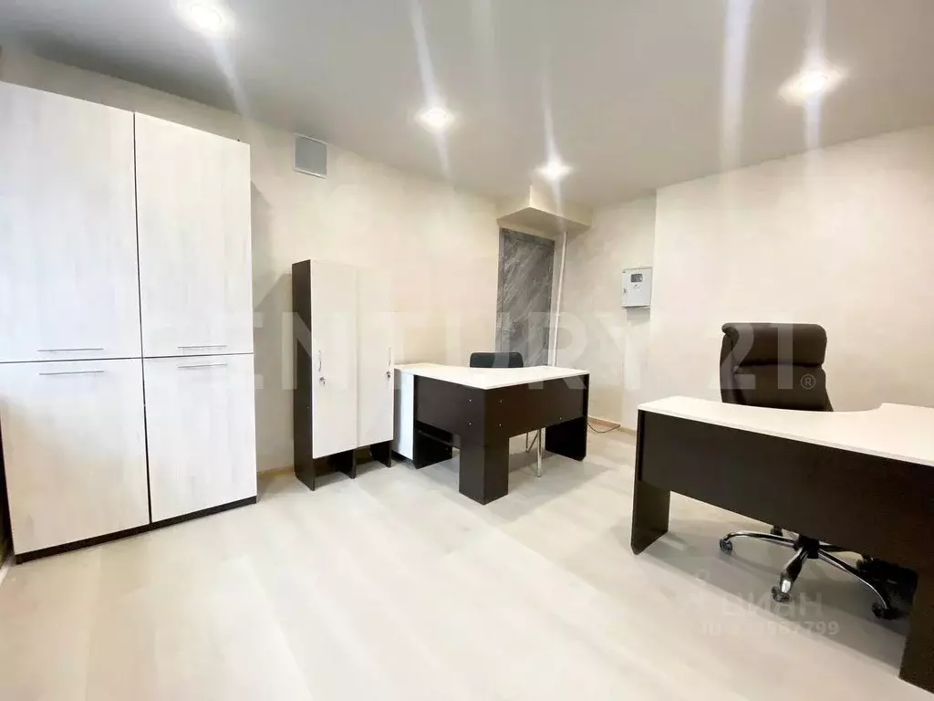 Офис в Чувашия, Чебоксары ул. Фридриха Энгельса, 40 (35 м) - Фото 1