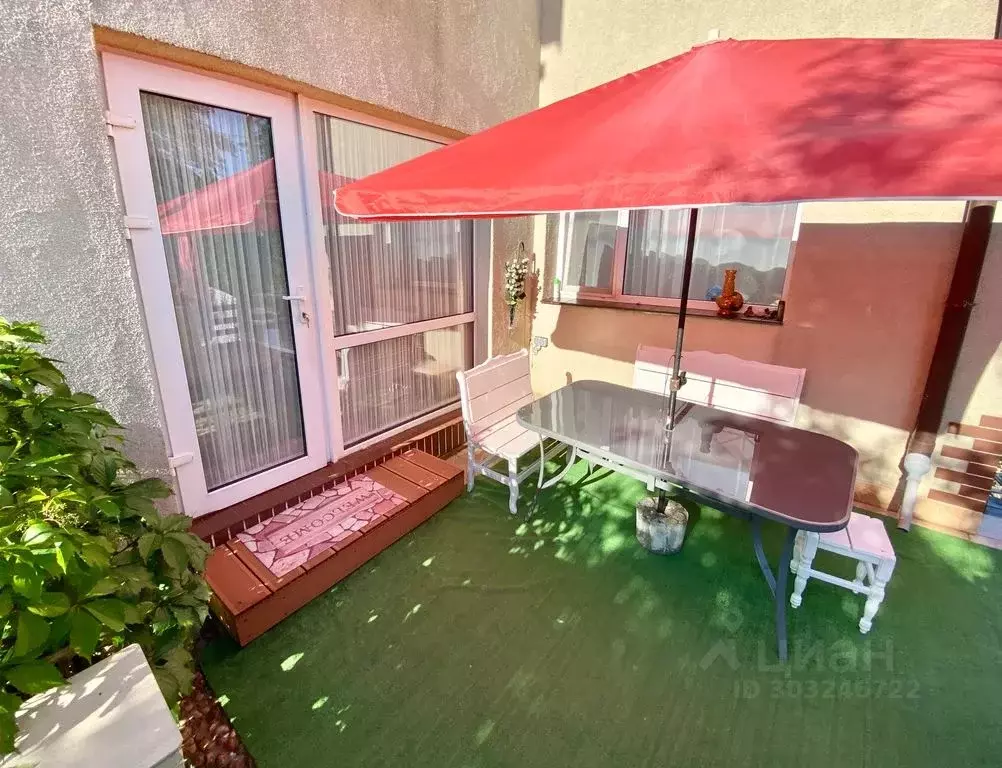 Дом в Калининградская область, Зеленоградск ул. Бровцева, 7 (100 м) - Фото 0