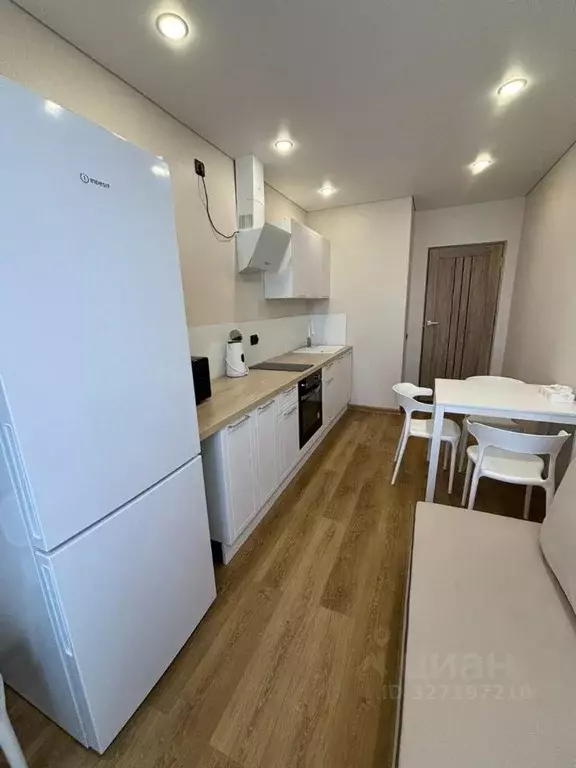 1-к кв. Татарстан, Казань ул. Братьев Батталовых, 20А (36.9 м) - Фото 2