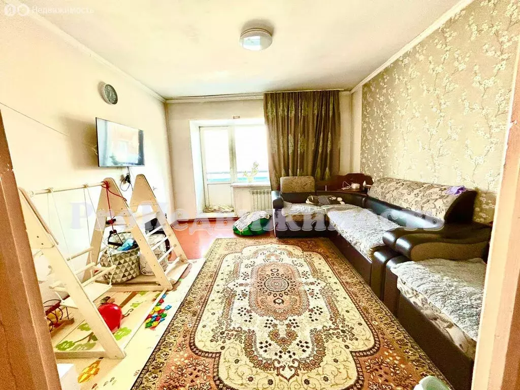 2-комнатная квартира: Кызыл, улица Каа-Хем, 90 (63.8 м) - Фото 0