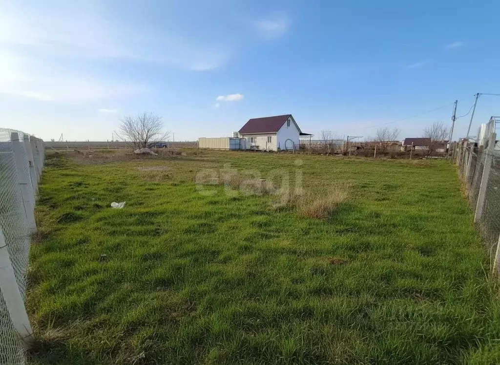 Участок в Крым, Сакский район, Митяевское с/пос, с. Шелковичное ул. ... - Фото 1