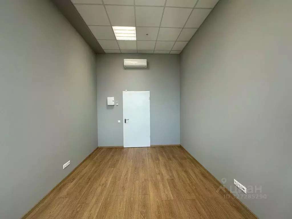 Офис в Свердловская область, Екатеринбург ул. Чернышевского, 7 (18 м) - Фото 2