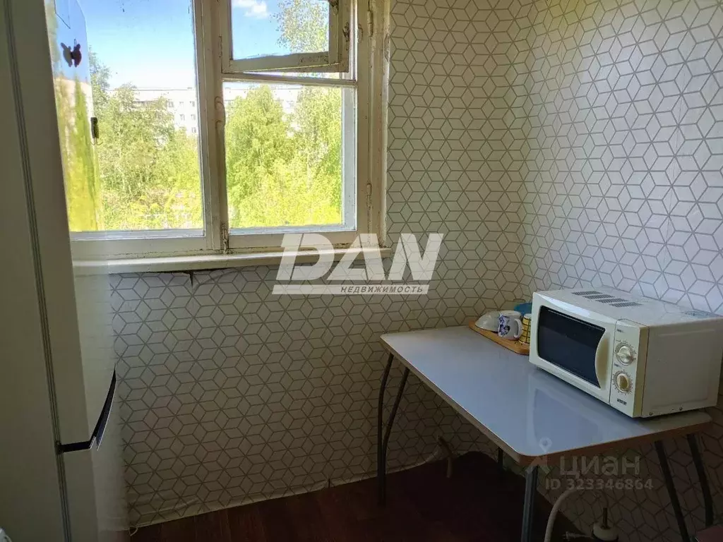 Комната Челябинская область, Челябинск ул. Ворошилова, 9 (9.0 м) - Фото 2