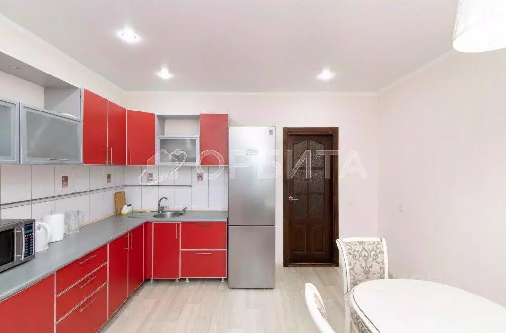 3-к кв. Тюменская область, Тюмень Первомайская ул., 60к1 (88.8 м) - Фото 1
