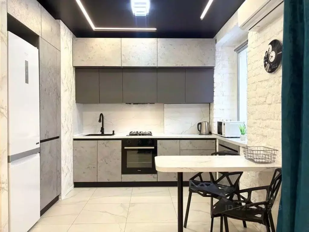 1-к кв. Тульская область, Узловая ул. Беклемищева, 91 (53.0 м) - Фото 2