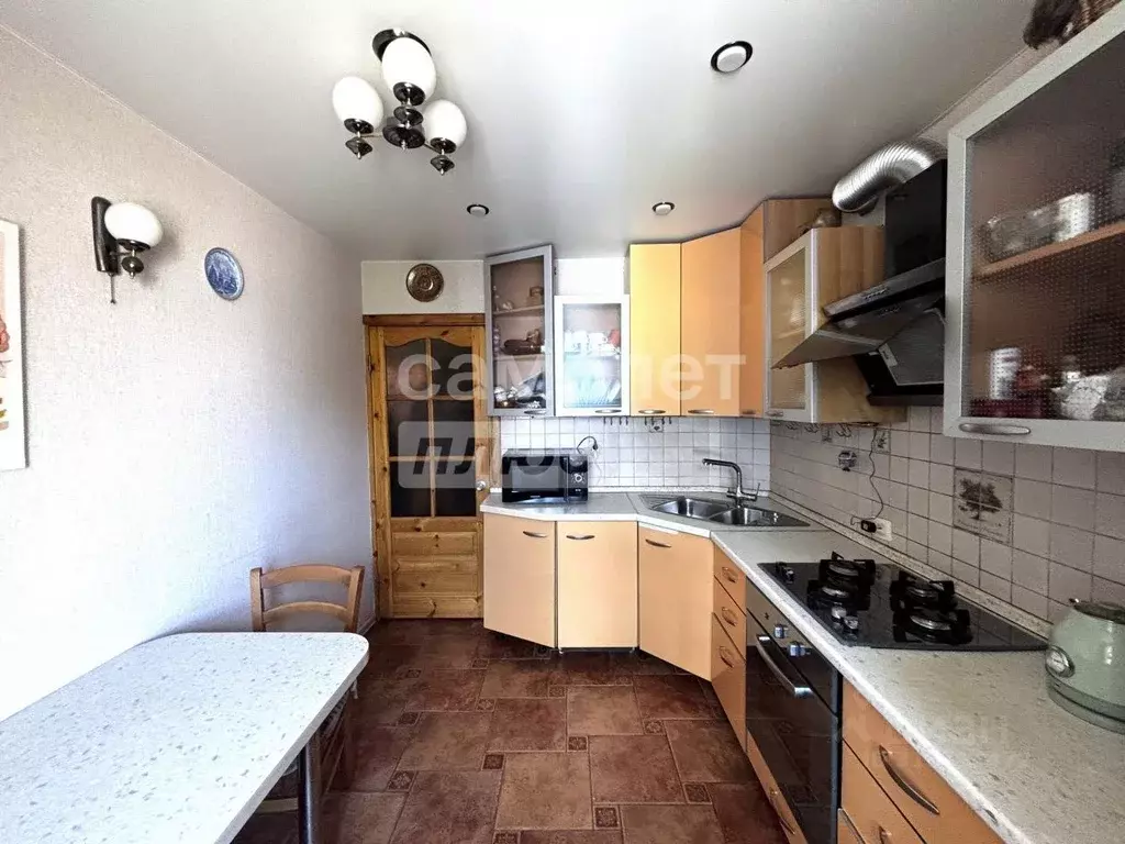 4-к кв. Коми, Сыктывкар Тентюковская ул., 124 (78.4 м) - Фото 0