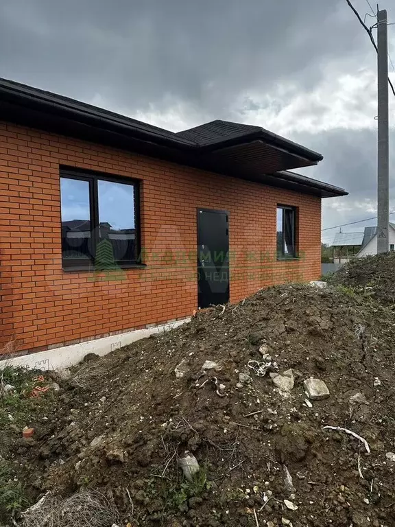 Дом 180 м на участке 3,8 сот. - Фото 0