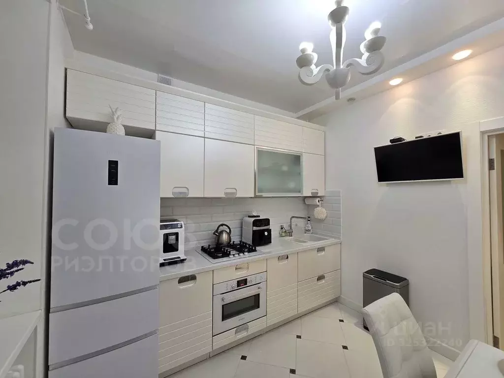 3-к кв. Волгоградская область, Волгоград ул. Мира, 21 (80.4 м) - Фото 2