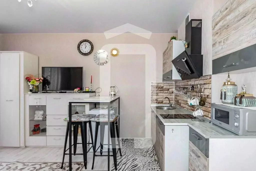 Студия Свердловская область, Екатеринбург ул. Крестинского, 35 (23.6 ... - Фото 1