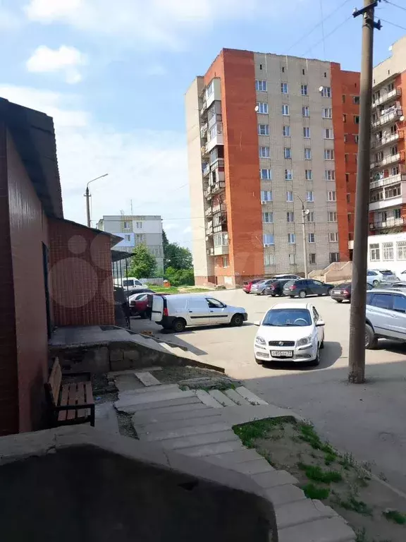 Комната 27 м в 2-к., 4/9 эт. - Фото 1
