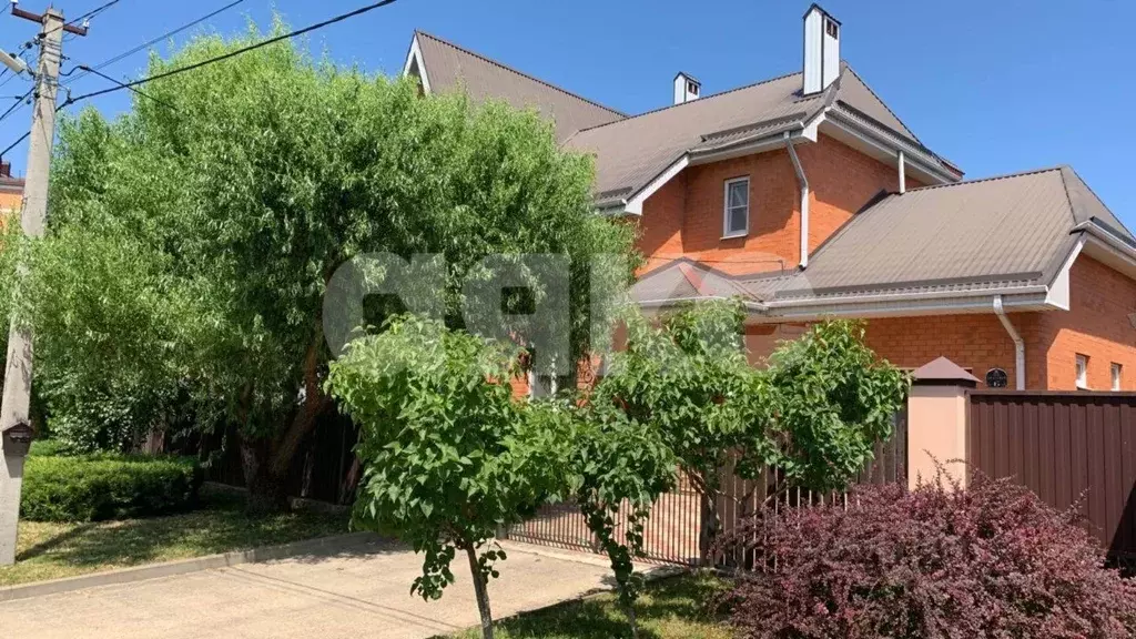 Дом в Краснодарский край, Горячий Ключ ул. Пихтовая (200 м) - Фото 1