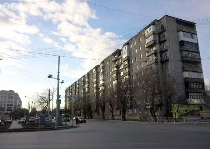 3-комнатная квартира: Тюмень, улица Мира, 2В (61.2 м) - Фото 1