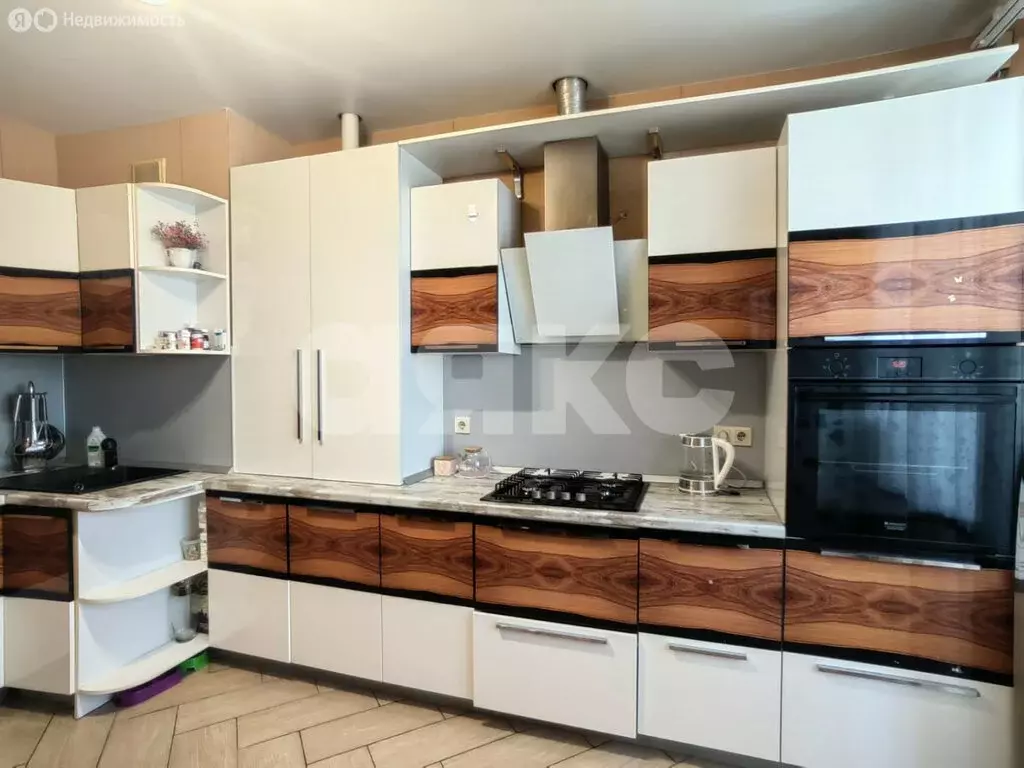 3-комнатная квартира: Анапа, улица Толстого, 140 (80.7 м) - Фото 2