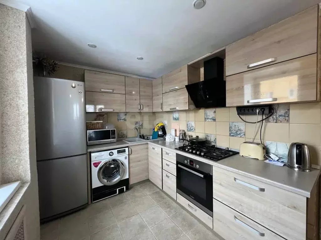 2-к кв. Курская область, Курск Школьная ул., 54 (70.7 м) - Фото 1