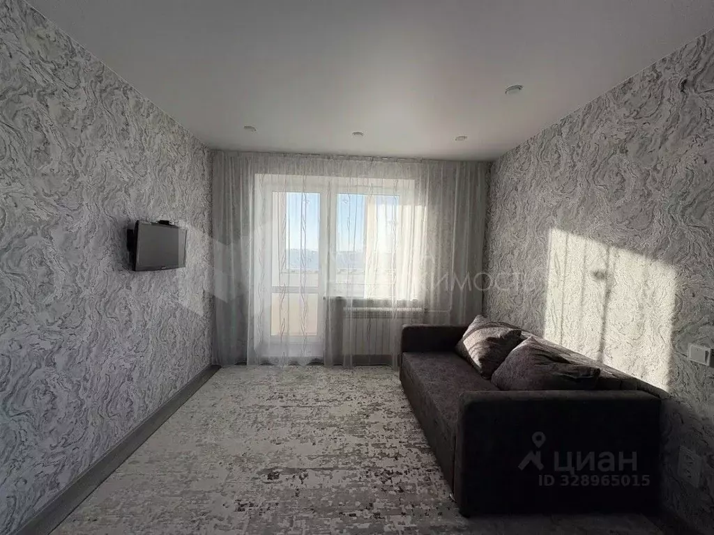 Студия Тюменская область, Тюмень ул. Тимофея Чаркова, 28 (20.7 м) - Фото 1