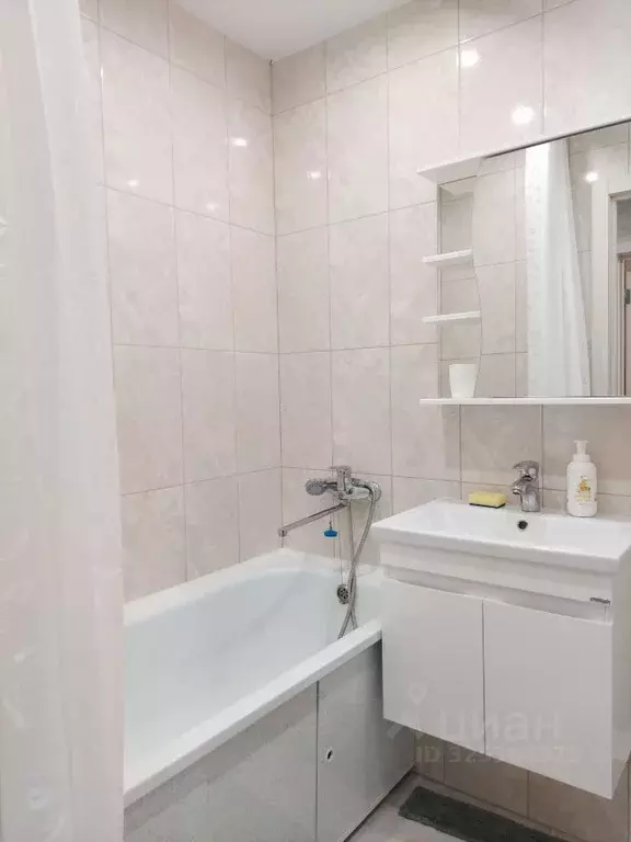 1-к кв. Кировская область, Киров ул. Анжелия Михеева, 16 (34.0 м) - Фото 2