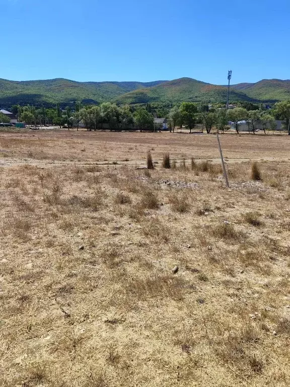 Участок в Севастополь с. Гончарное, ул. Промышленная (10.0 сот.) - Фото 1