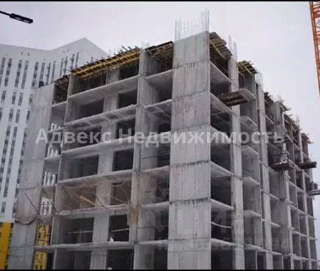 Студия Тюменская область, Тюмень ул. Республики, 204к15 (25.5 м) - Фото 1