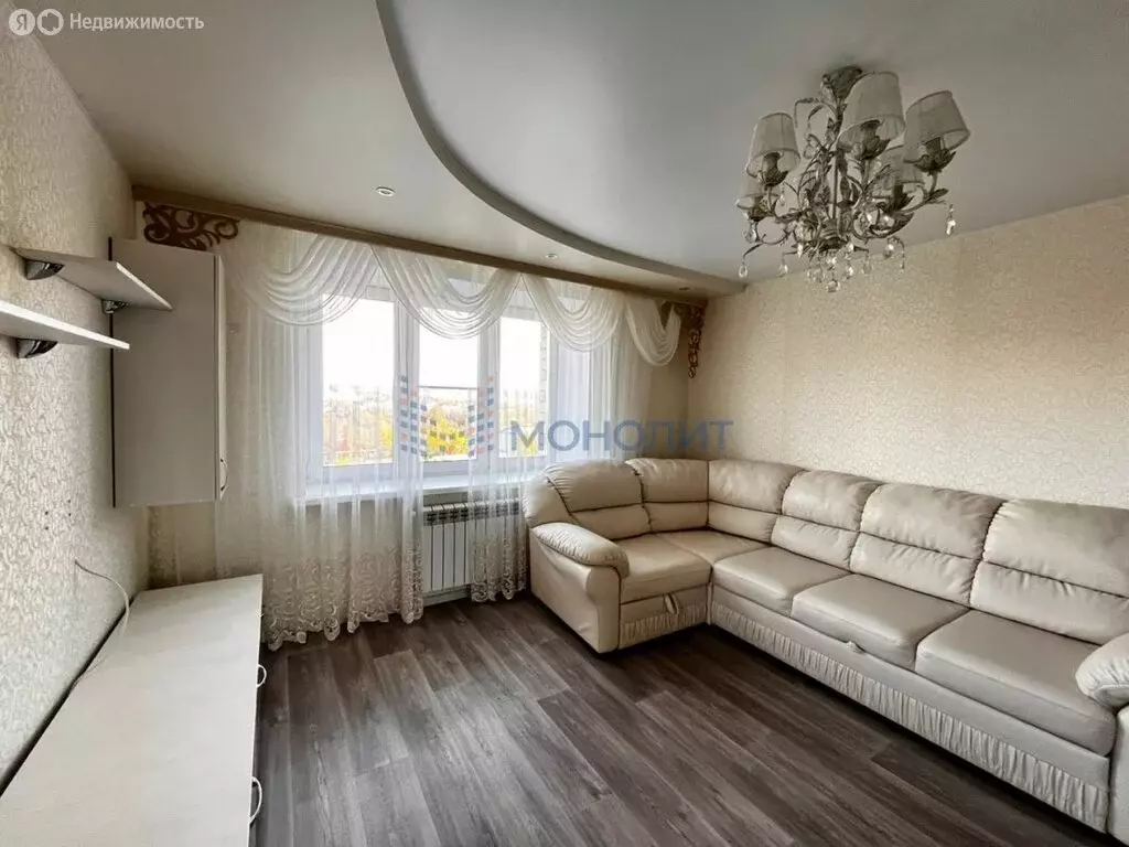 3-комнатная квартира: Чебоксары, улица Богдана Хмельницкого, 127к2 (66 ... - Фото 0