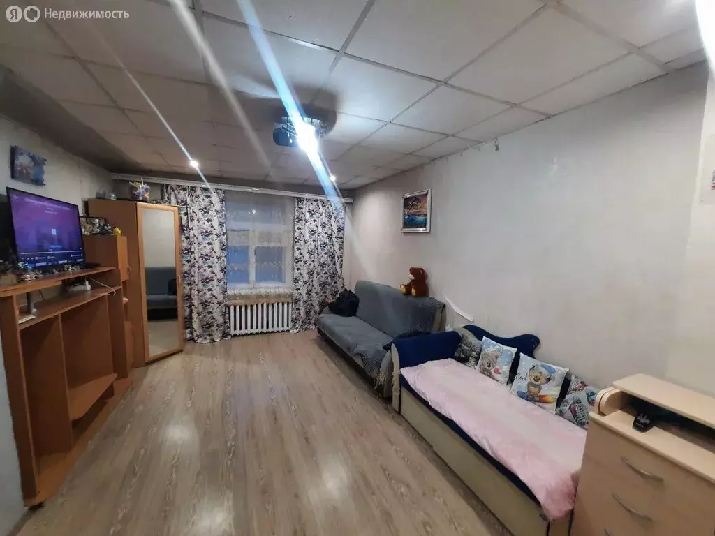 1к в 3-комнатной квартире (18 м) - Фото 1