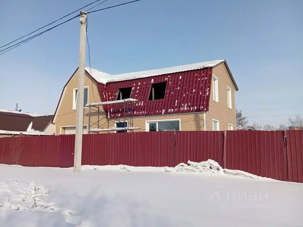 Дом в Амурская область, Белогорск Мельничная ул., 18 (200 м) - Фото 1